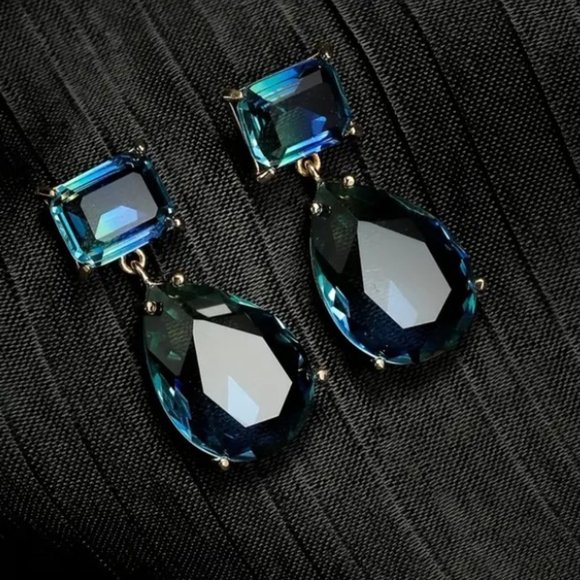 Green Blue Ombre Gemstone Drop Earrings Elegant Statement Jewelry - Picture 6 of 10